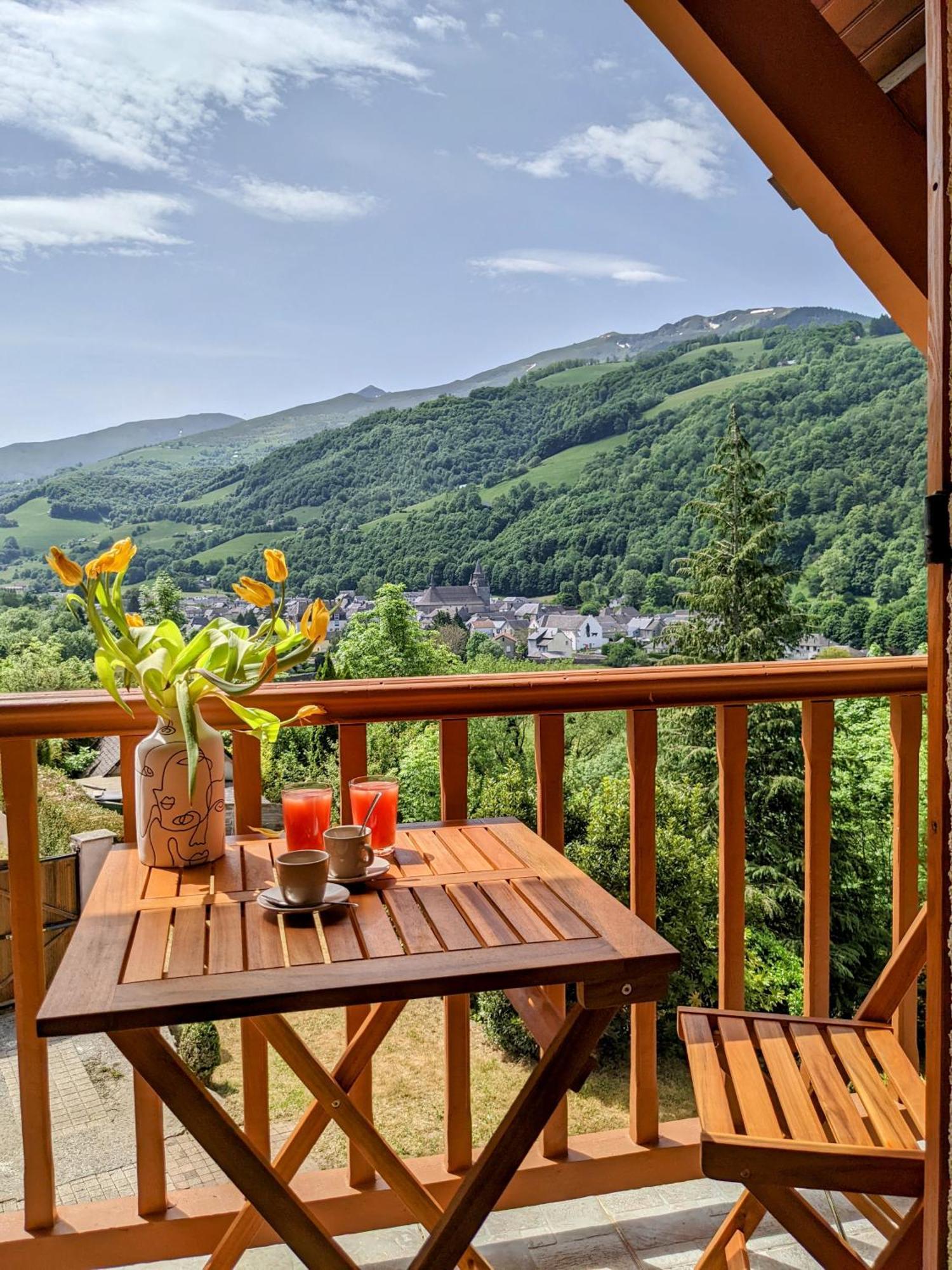 La Bigourdane Grand Gite Confortable & Spa Campan Exterior foto