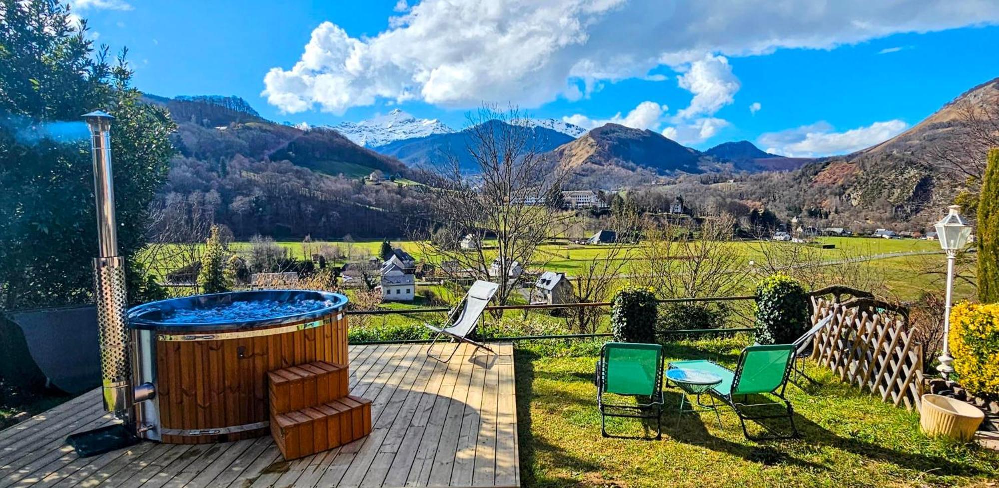 La Bigourdane Grand Gite Confortable & Spa Campan Exterior foto
